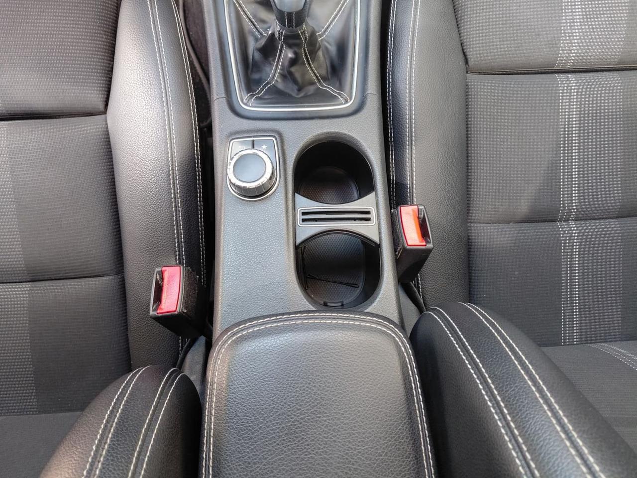 Mercedes-Benz CLA 180 Executive Shooting Br #11009