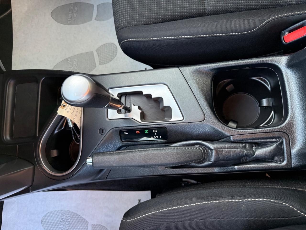 Toyota RAV 4 2.5 Hybrid 4WD Lounge UNICO PROPRIETARIO