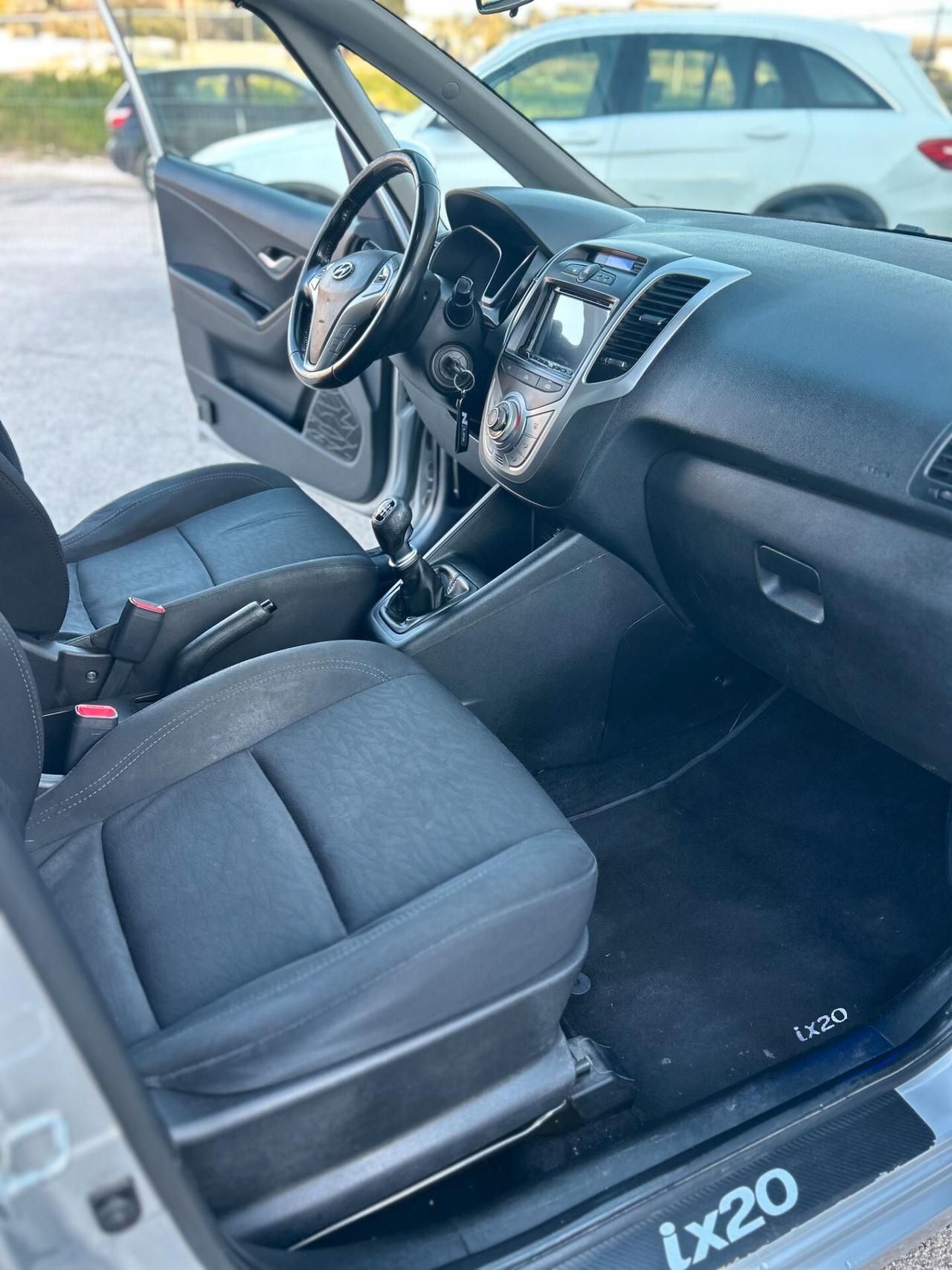 Hyundai iX20 1.4 CRDI 90 CV Style - 2013