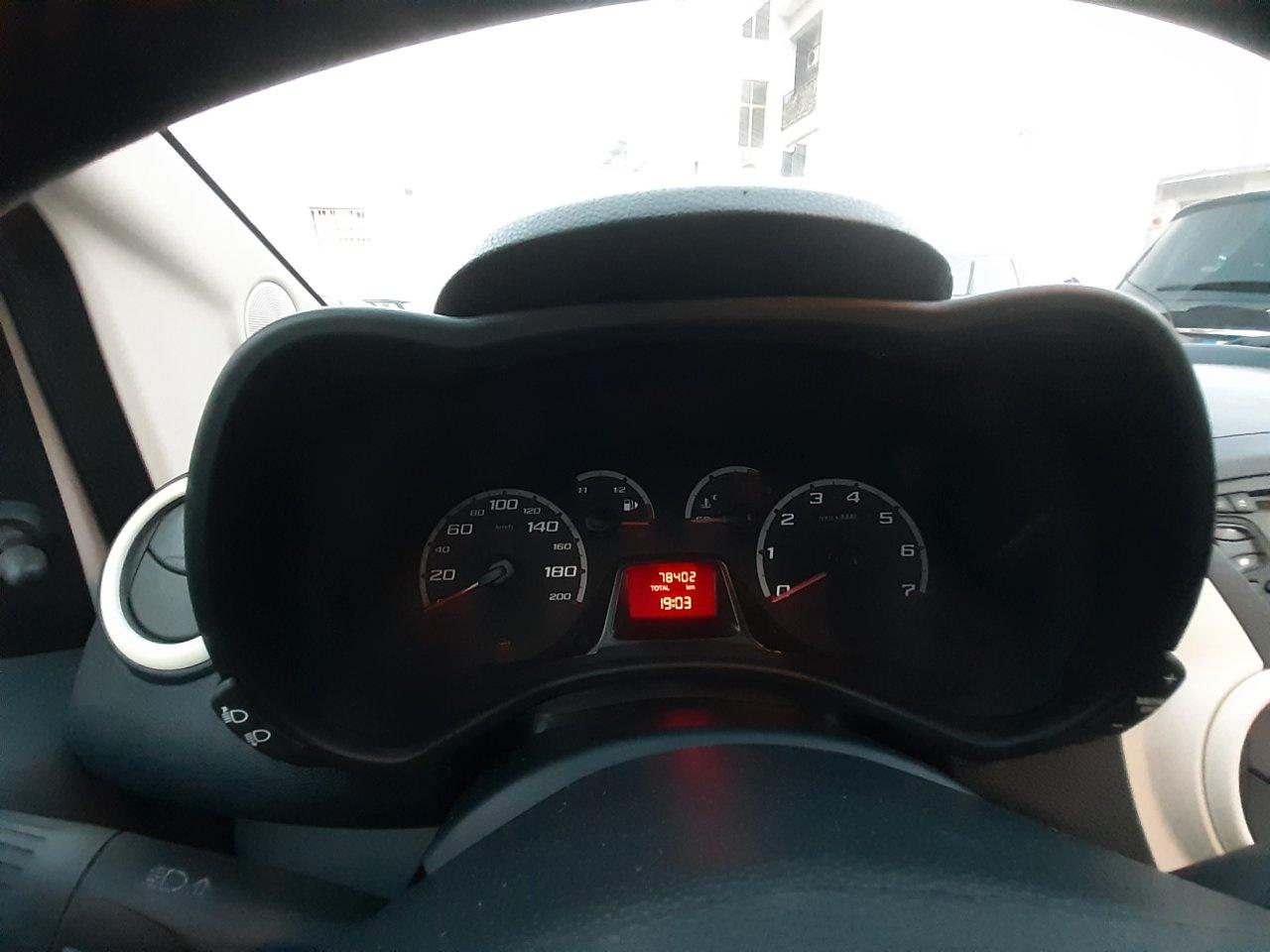 Ford Ka 1.2 + c/esp,tcs 69cv E5