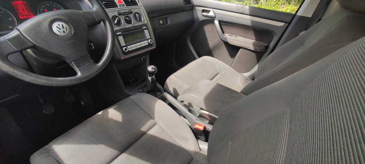 Volkswagen Touran 1.9 TDI 105CV Trendline / 7 posti