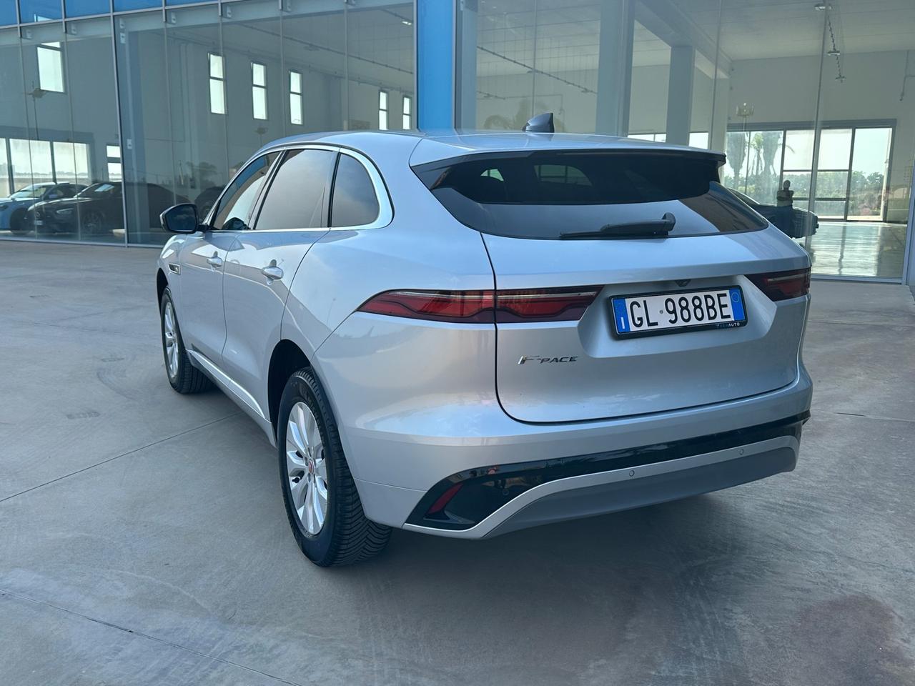 Jaguar F-Pace R-Dynamic S awd possibilità noleggio no scoring