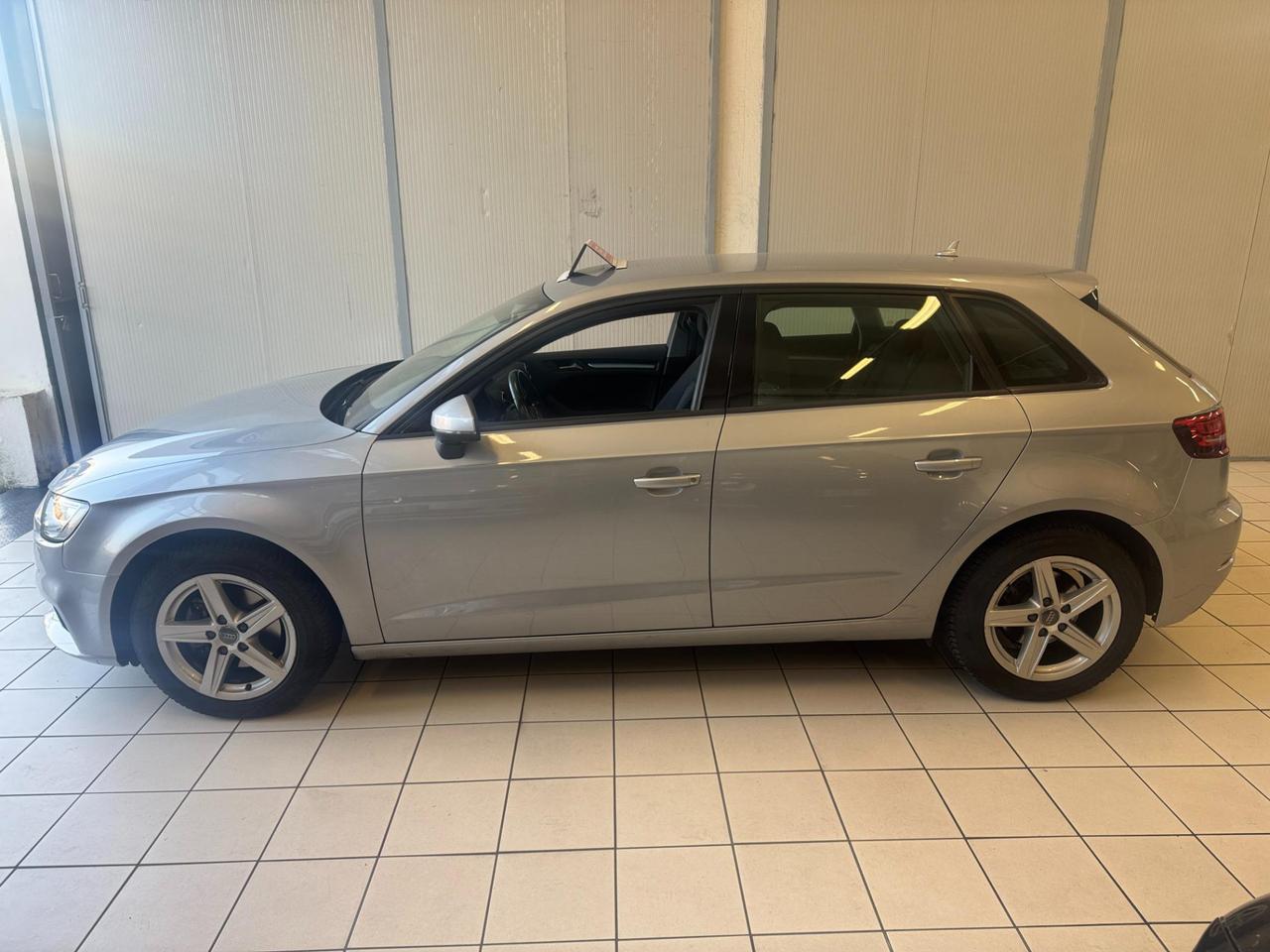 Audi A3 Sportback 1.6 tdi Business 110cv