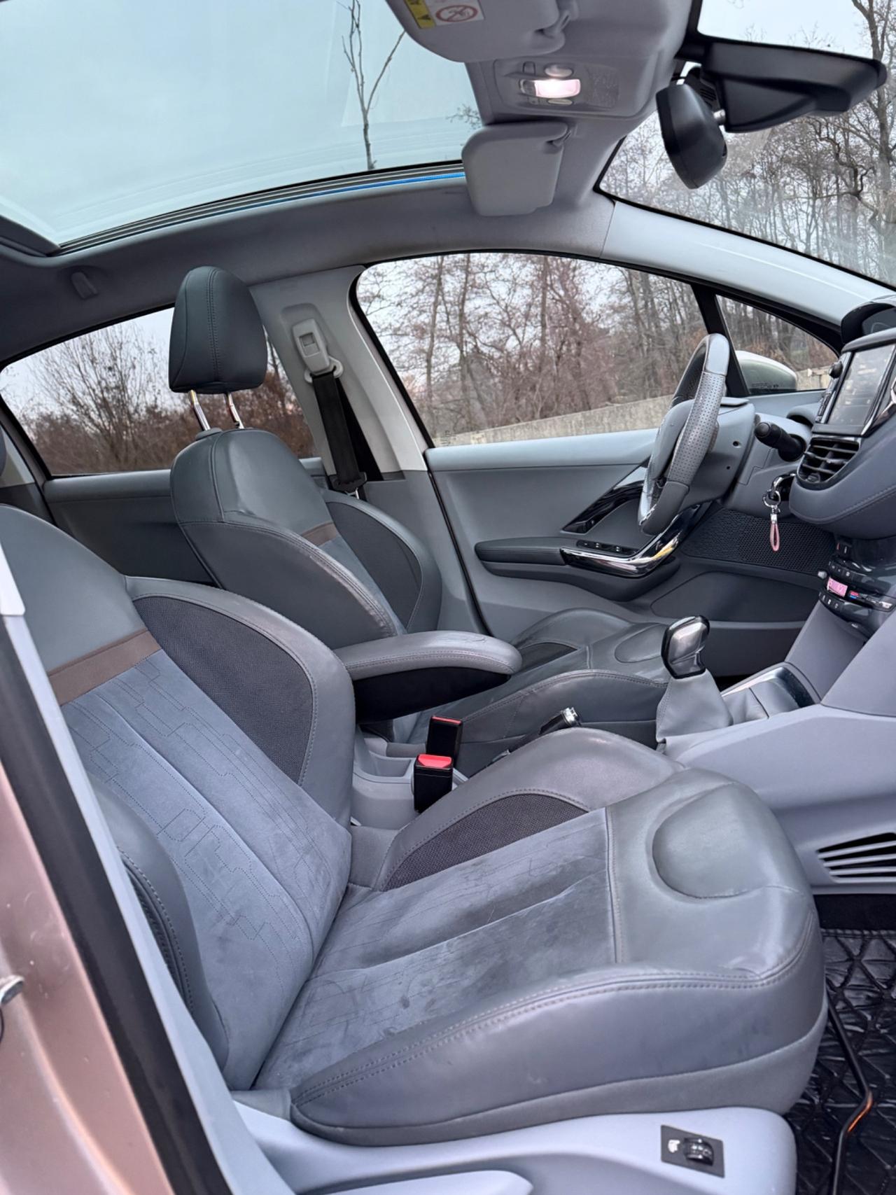 Peugeot 208 PureTech 82 5 porte Allure