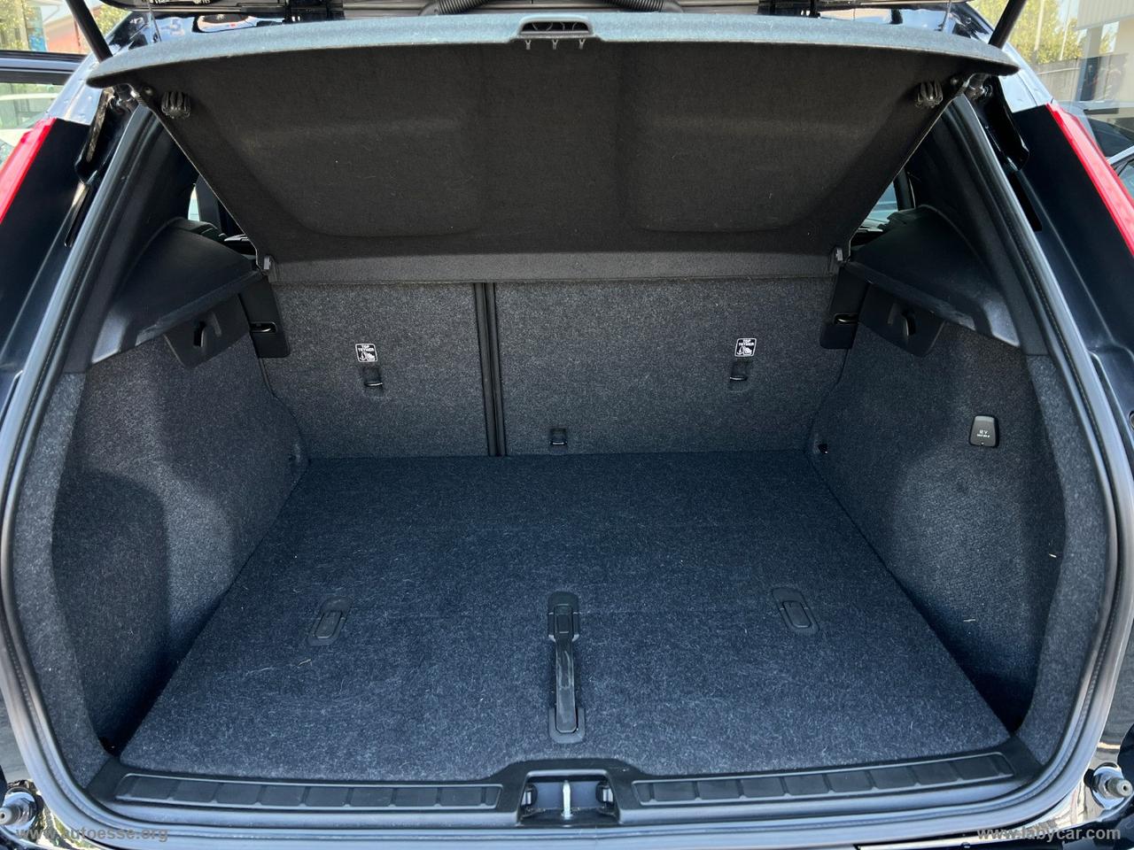 VOLVO XC40 T2 automatico Essential