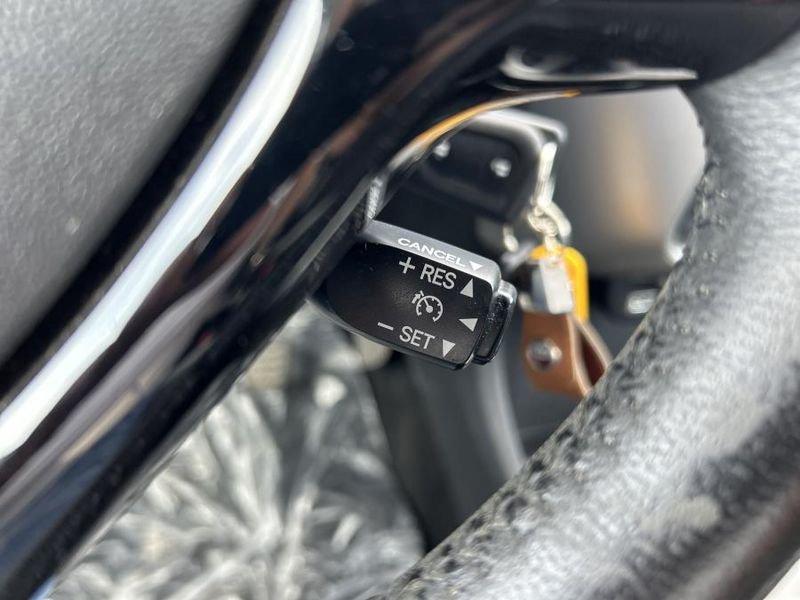 Toyota Aygo 1.0 VVT-i 69 CV 5p x-play NAVI + RETROCAMERA