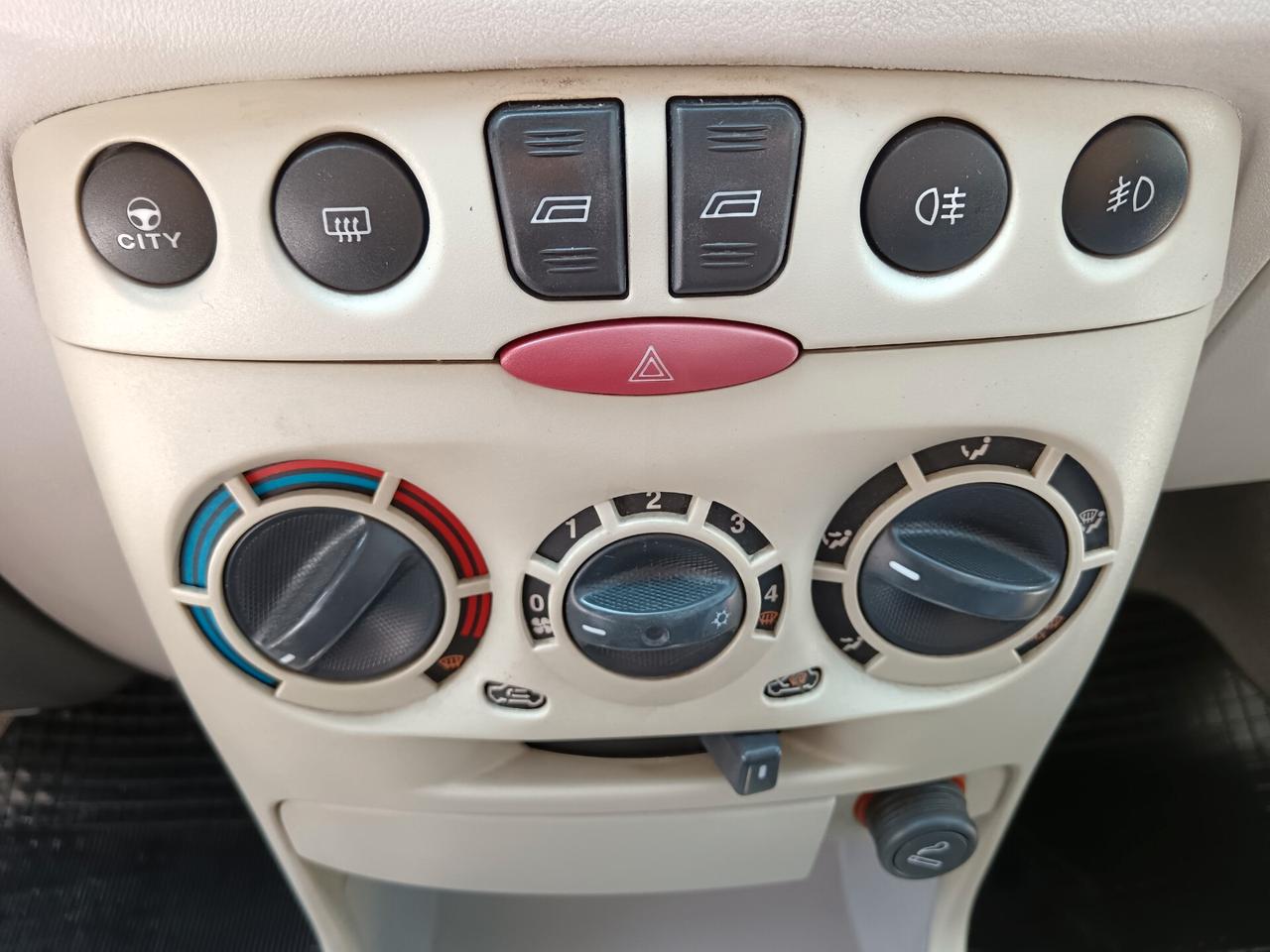 Fiat Punto 1.3 MJT 70CV 3 PORTE NEOPATENTATI