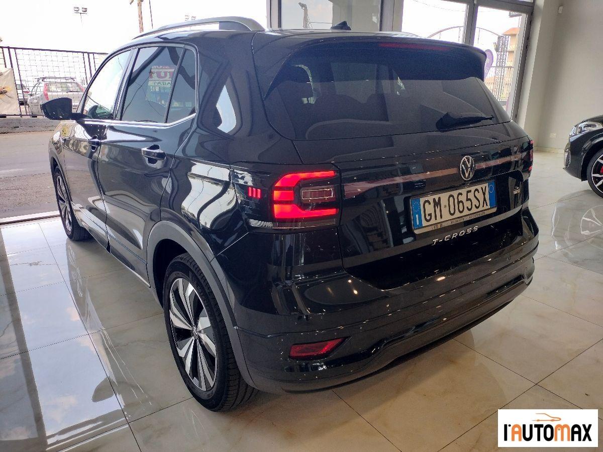 VOLKSWAGEN - T-Cross 1.0 TSI DSG R-Line