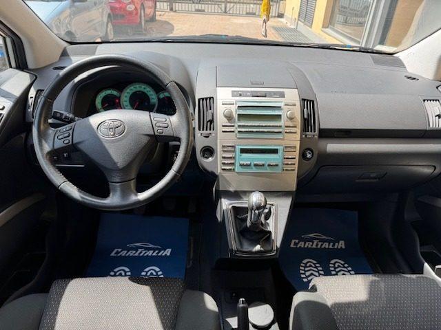 TOYOTA Corolla Verso 2.2 16V D-4D DPF MY'08