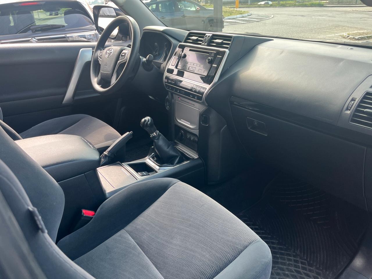 Toyota Land Cruiser 150 2.8 D4-D 6M Manuale VETTURA euro6 - Pochi km