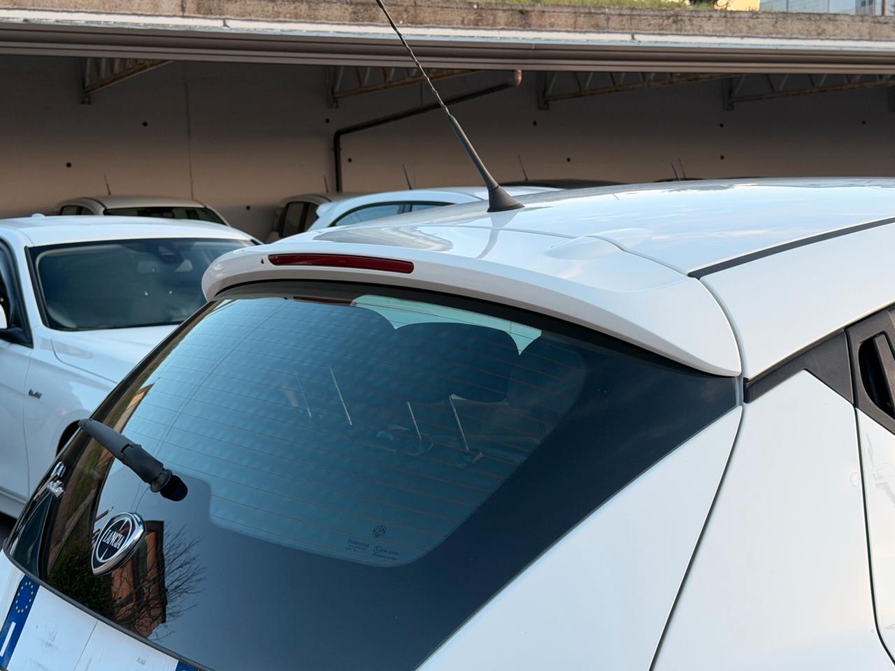 Lancia Ypsilon 1.2 69 cv. ELEFANTINO BLU