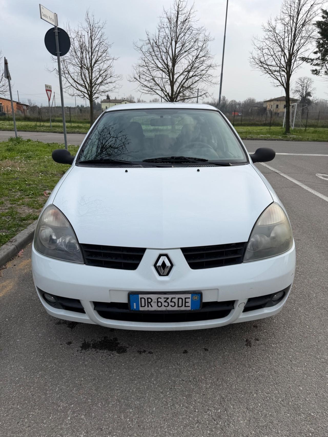 Renault Clio storia gel della casa