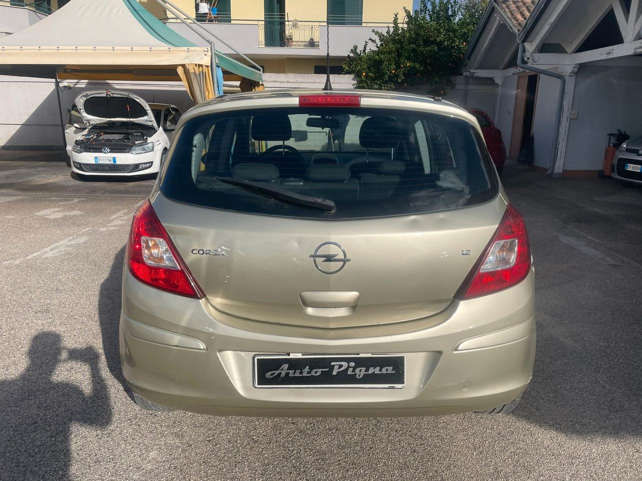 Opel Corsa 1.2 5 porte Cosmo