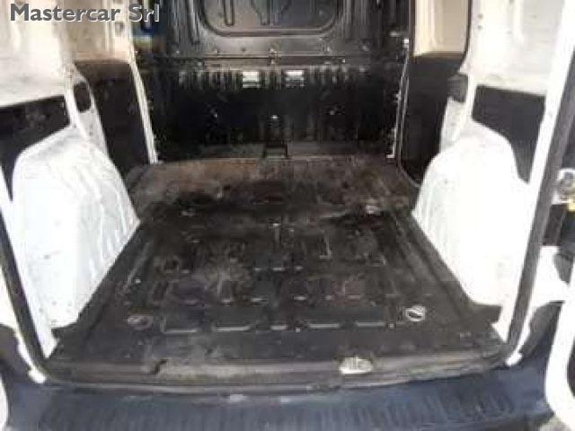 FIAT Doblo CARGO 1.6 Multijet 16v SX 105cv E6 - FY071YE