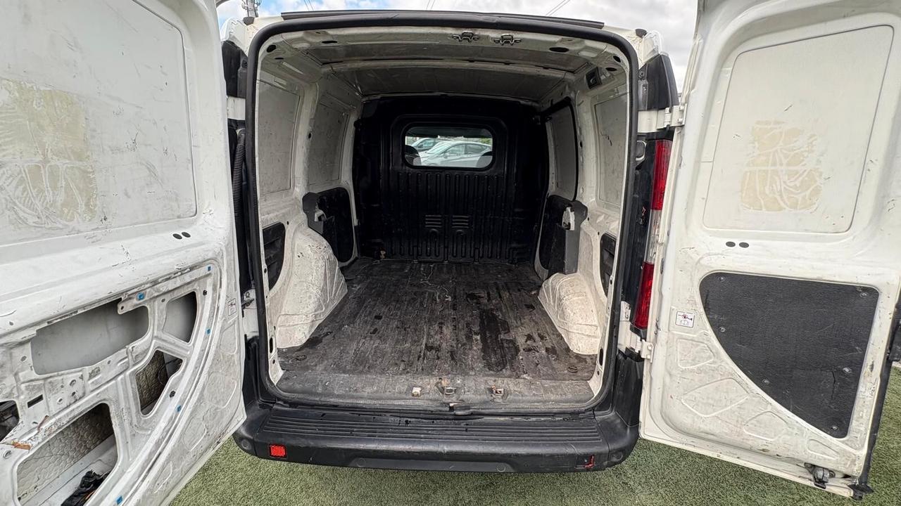 Fiat Doblo 1.9 JTD 223 | DIESEL| 223B1000 CC 1910 CV 105 KW 77 VAN, 4 P. (1000315)
