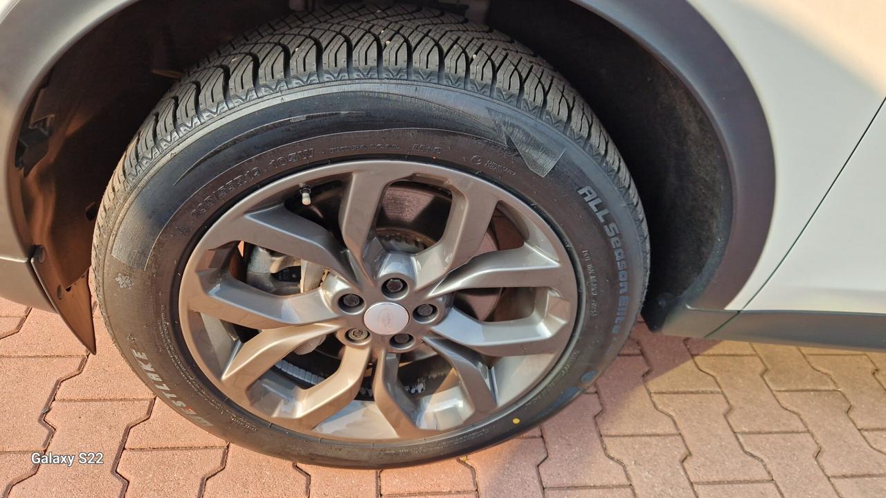 Land Rover Discovery Sport solo 80.000km garantita 12M