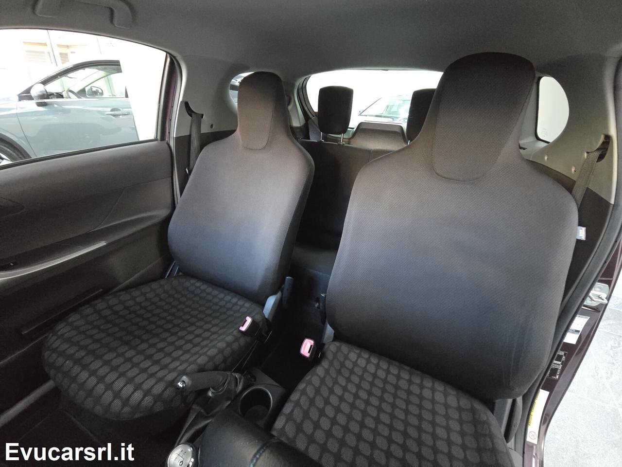 Toyota iQ 1.0