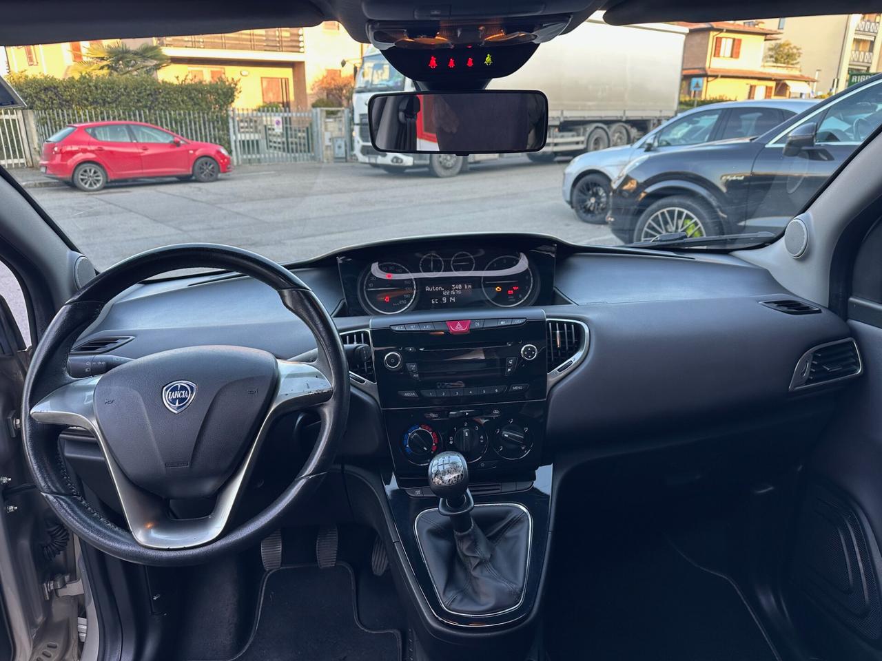 Lancia Ypsilon 1.2 8v Gold TETTO APRIBILE UNIPR. GARANZIA