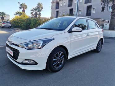 Hyundai i20 1.2 84 CV 5 porte