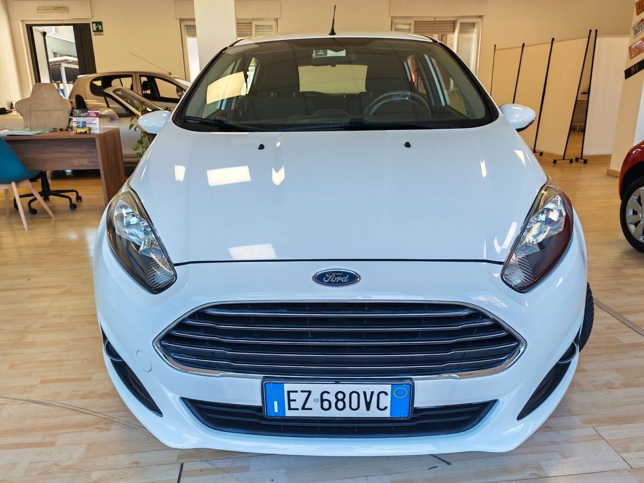 Ford Fiesta - DISTRIBUZIONE NUOVA e TAGLIANDATA - euro 6 !!!