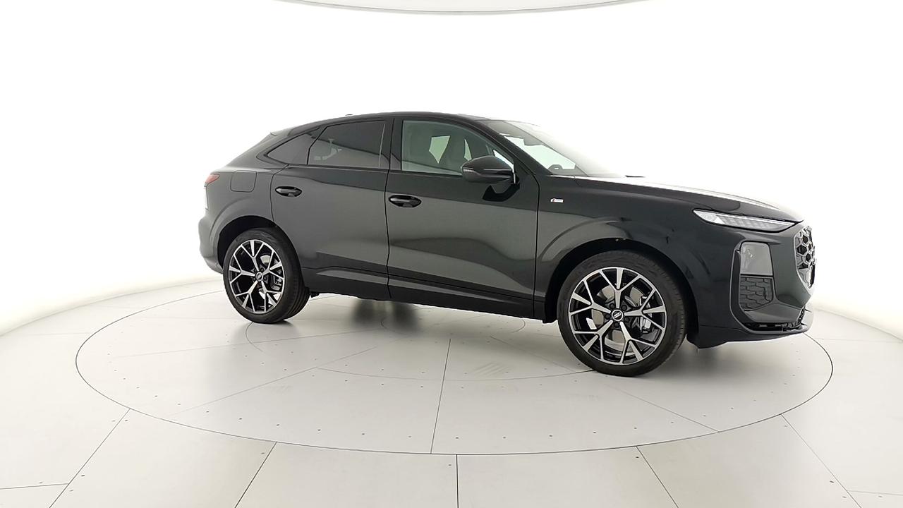 AUDI Q3 II 2025 Sportback - Q3 Sportback 2.0 tdi S line edition 150cv s-tronic