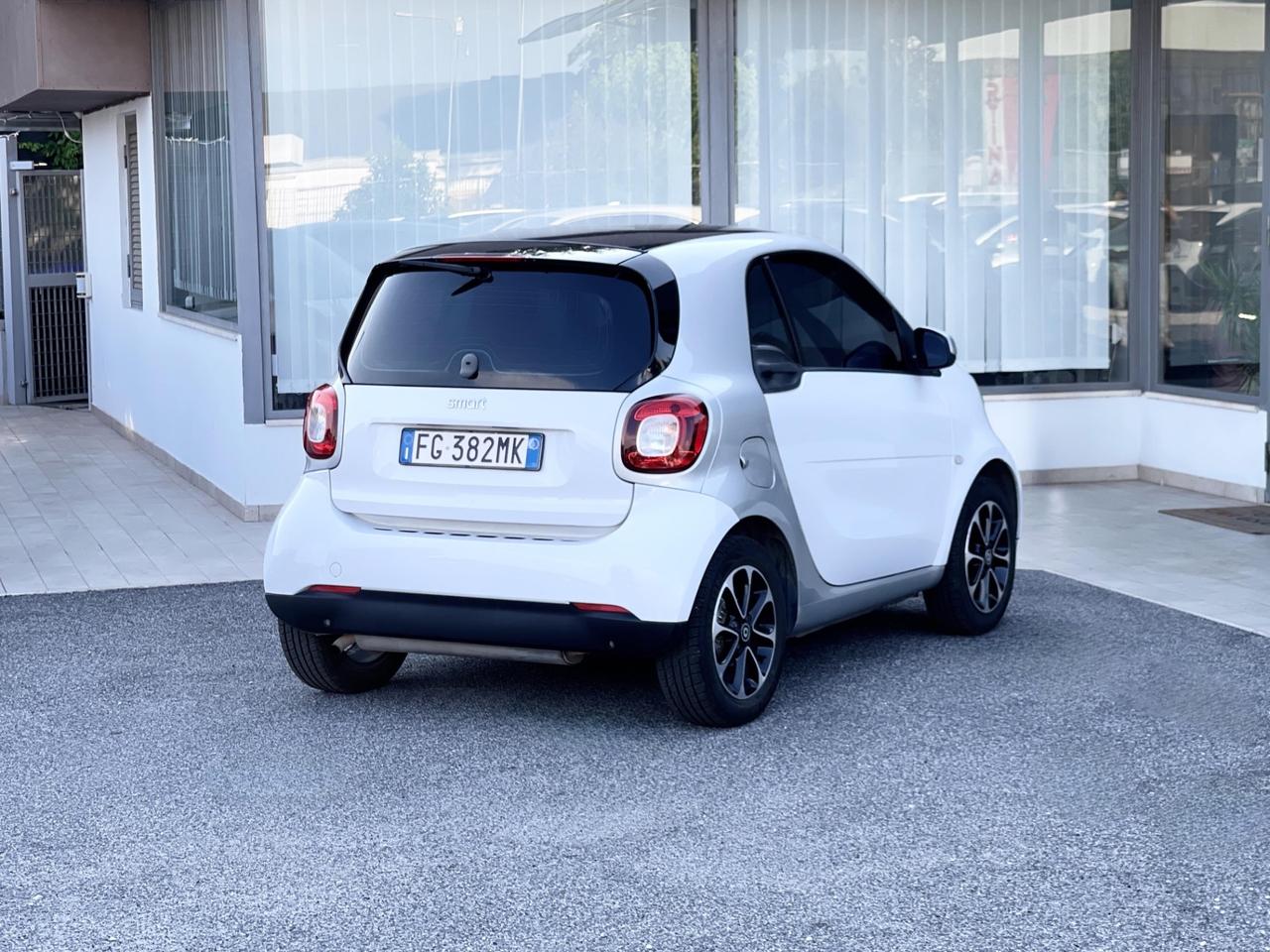 Smart ForTwo 1.0 Benzina 71CV E6 Automatica - 2016