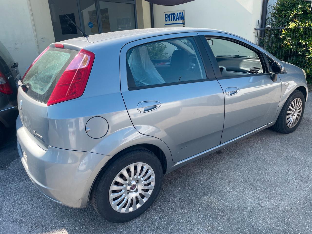 Fiat Grande Punto 1.3 MJT 75 CV 5 porte Dynamic