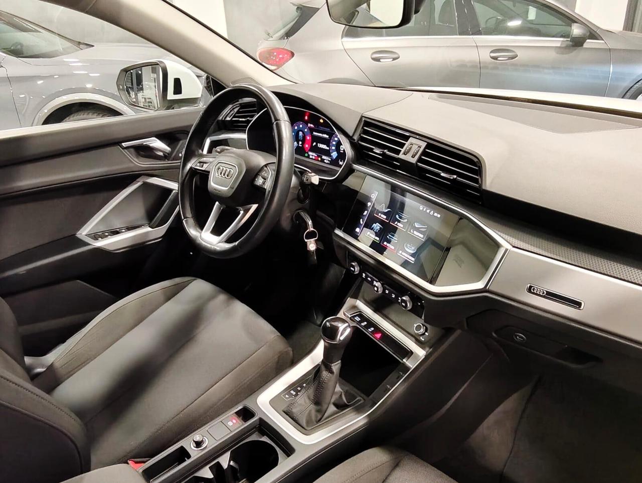 Audi Q3 SPB 35 TDI S tronic Business Advanced