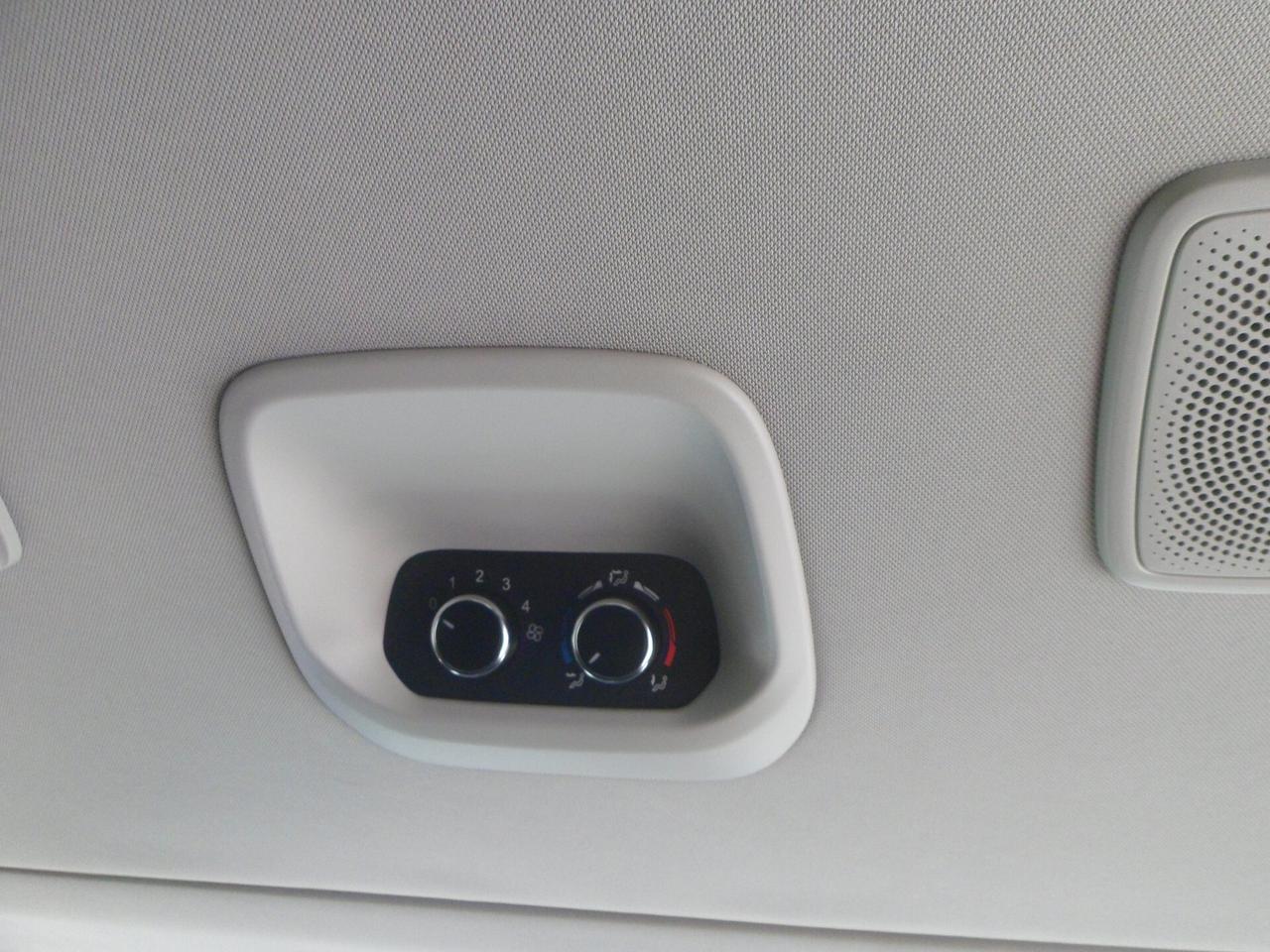 Ford Transit Custom 9 posti