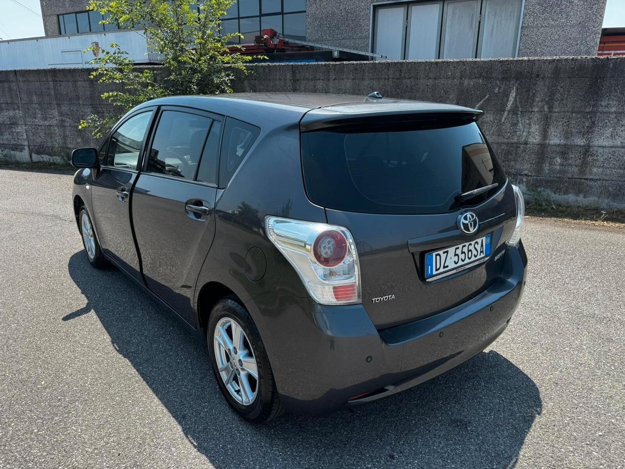 Toyota Verso 1.6 Sol Euro 4 - 2010 - 183.000 km