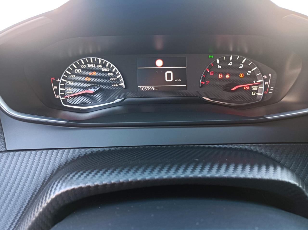Peugeot 2008 BlueHDi 110 S&S Allure Pack