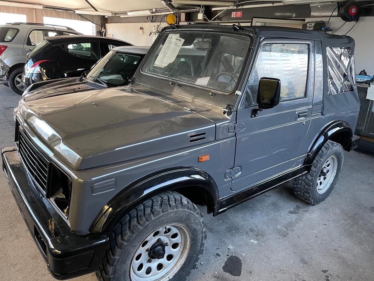 Suzuki SJ Samurai SJ413 Cabrio . restauro totale dalla A alla Z a nuovo!