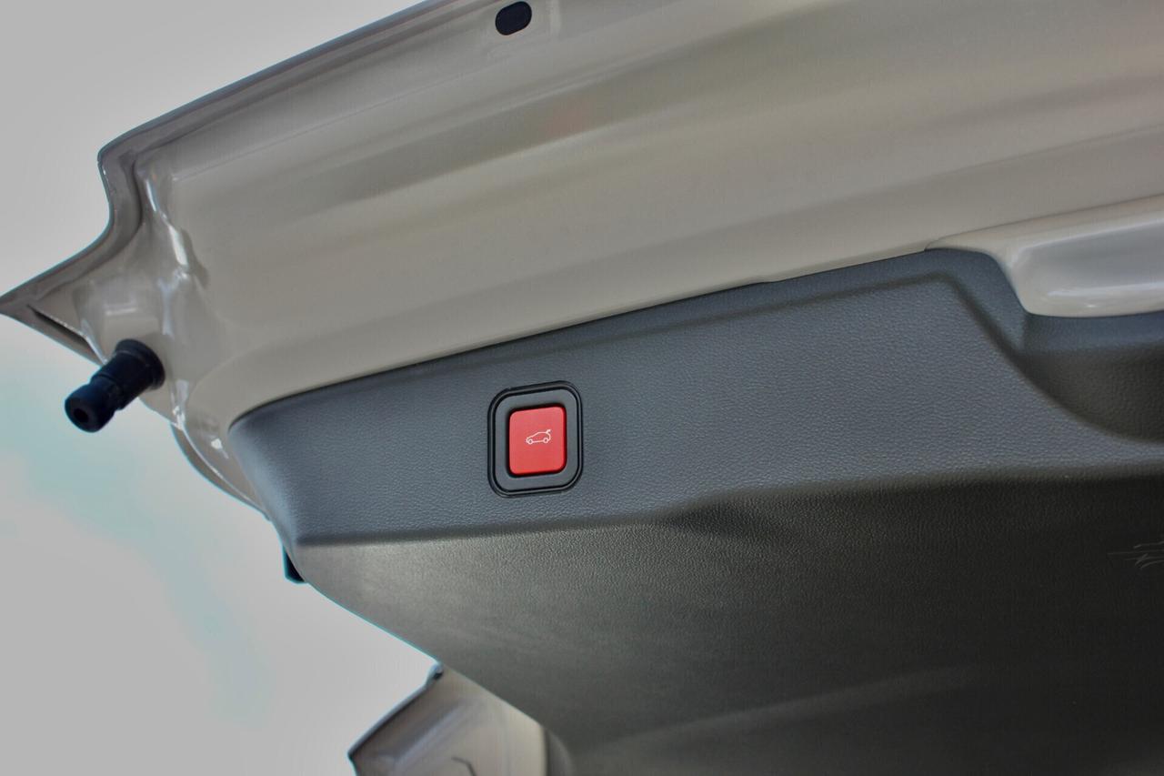 JEEP AVENGER 1.2 Turbo HYBRID SUMMIT CAMERA 180° PADDLE AL VOLANTE