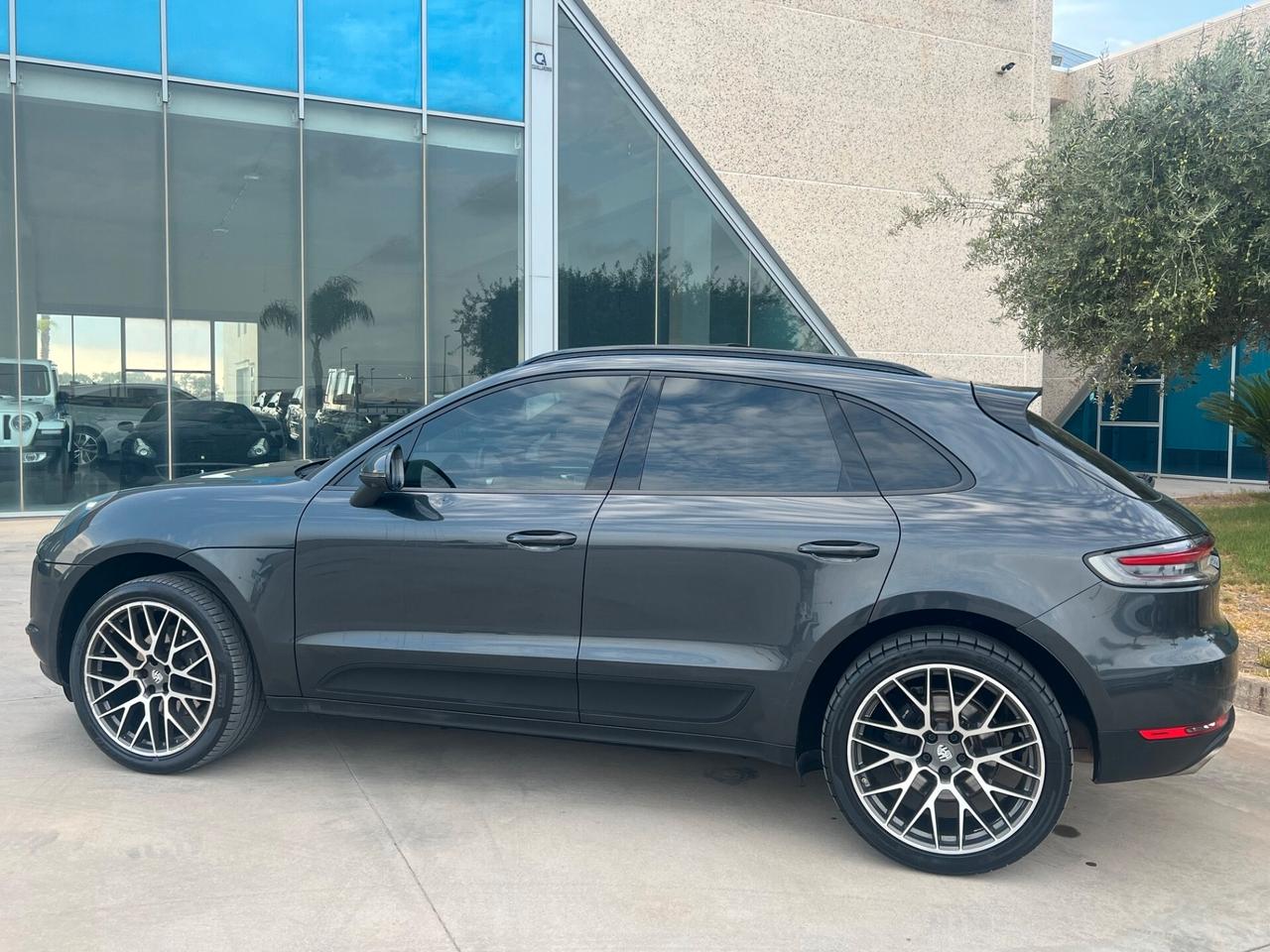 Porsche Macan 245cv Anticipo €13.000 pagamento personalizzato