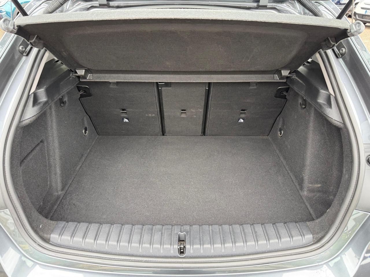 Bmw 118d 5p. Business Advantage Auto.