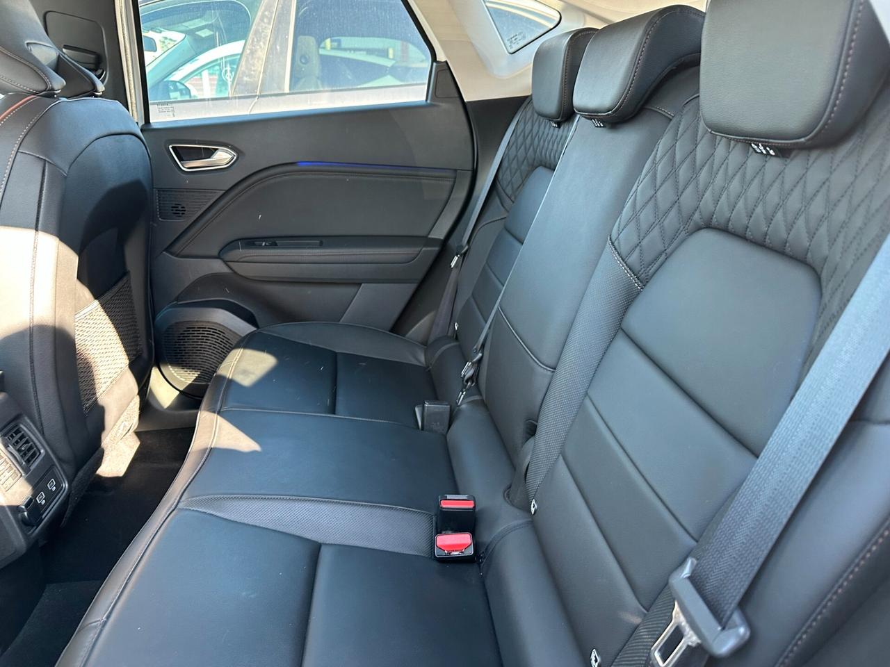 Renault Captur Plug-in Hybrid E-Tech 160 CV Initiale Paris