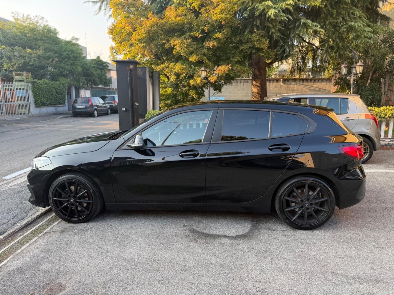 Bmw 118 118i 5p. Colorvision Edition