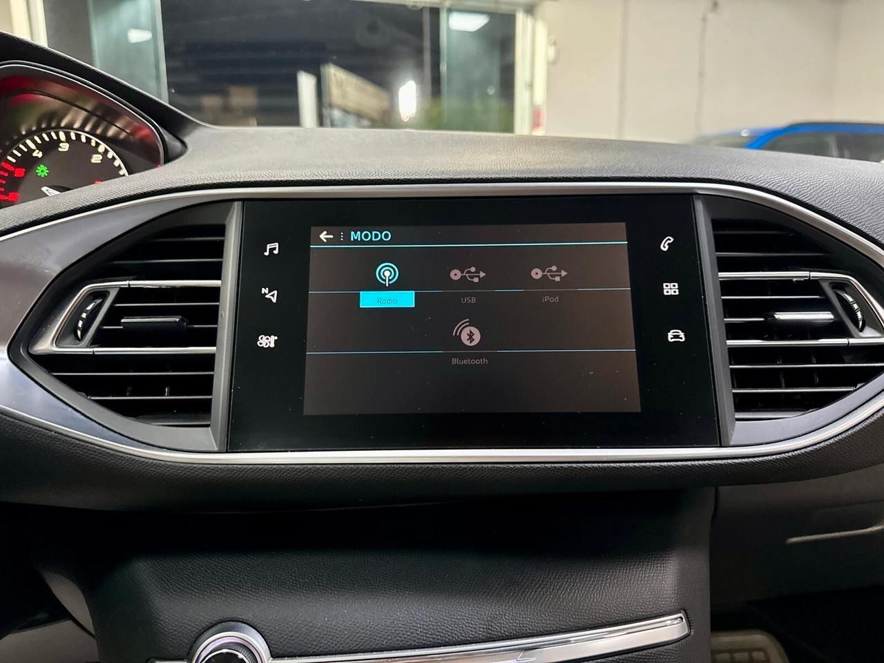 Peugeot 308 1.5 BlueHDi 130cv EAT8 Allure 2019