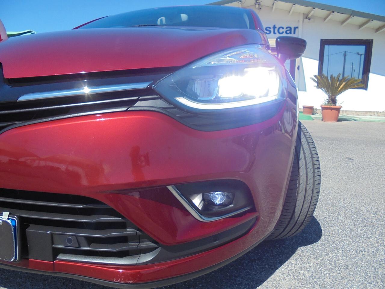 Renault Clio TCe 12V 75 CV 5 porte Moschino Life