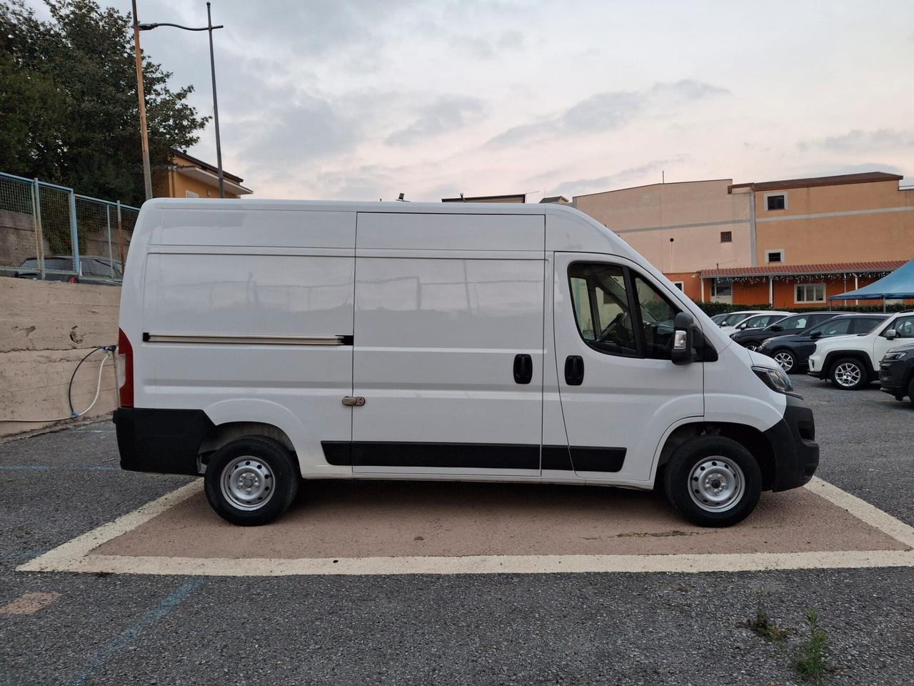 Peugeot Boxer L2H2 2.2 BlueHDi 140cv