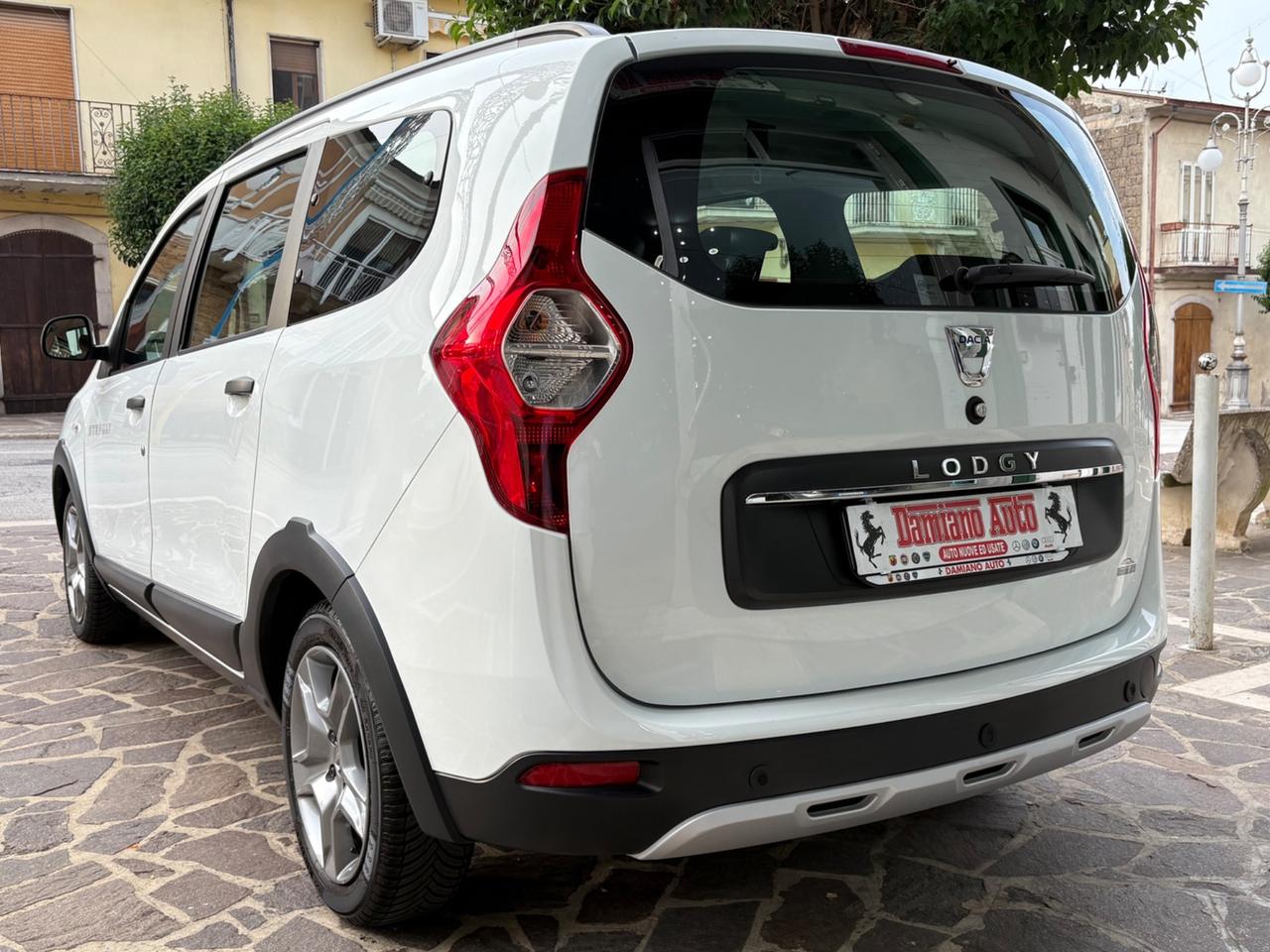 Dacia Lodgy STEPWAY 1.5dCi 7 POSTI AUTOCARRO N1