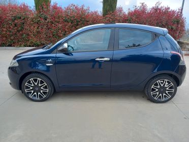Lancia Ypsilon 1.2 69 CV MYA