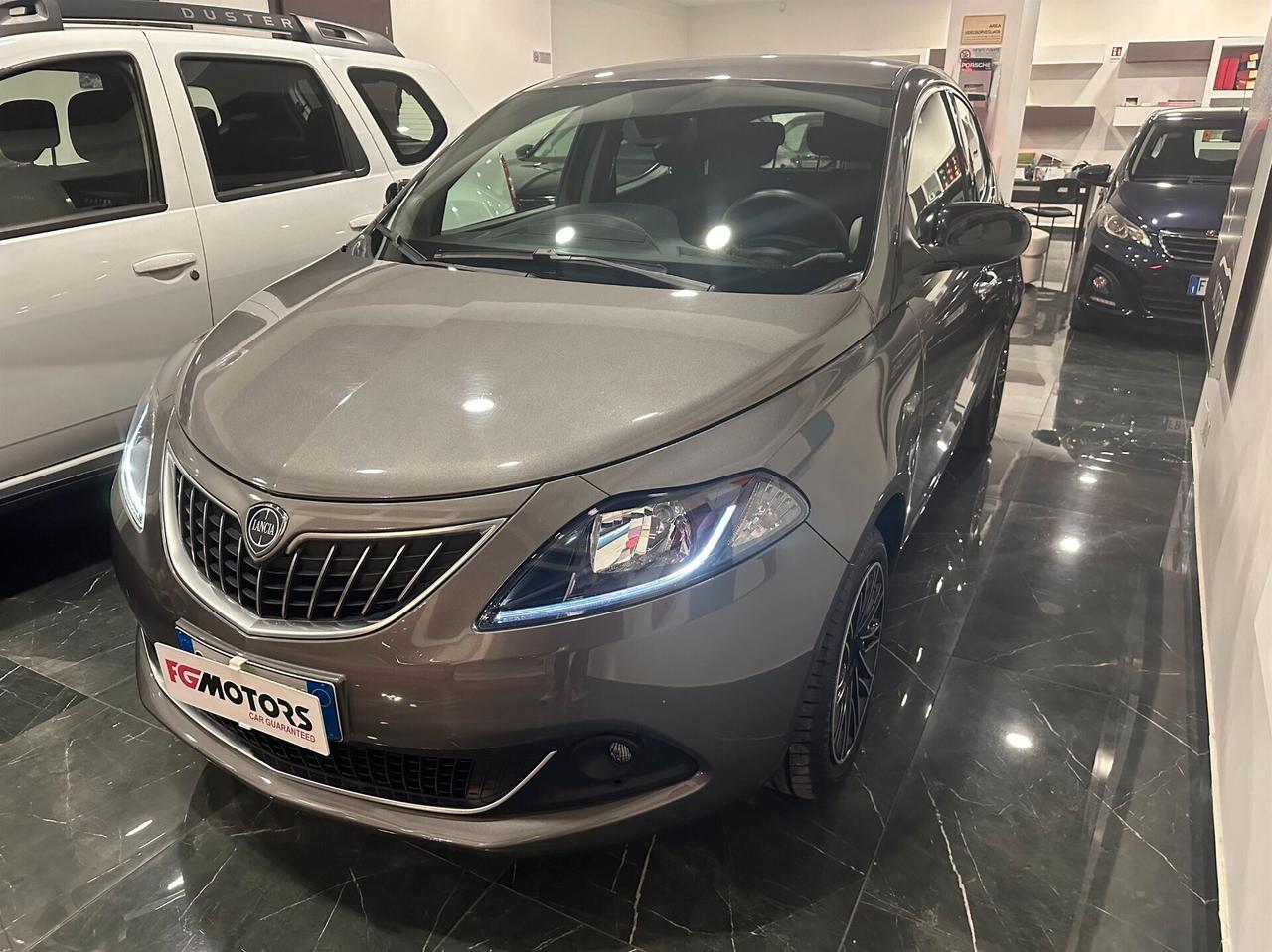 Lancia Ypsilon 1.0 FireFly 5 porte S&S Hybryd Gold