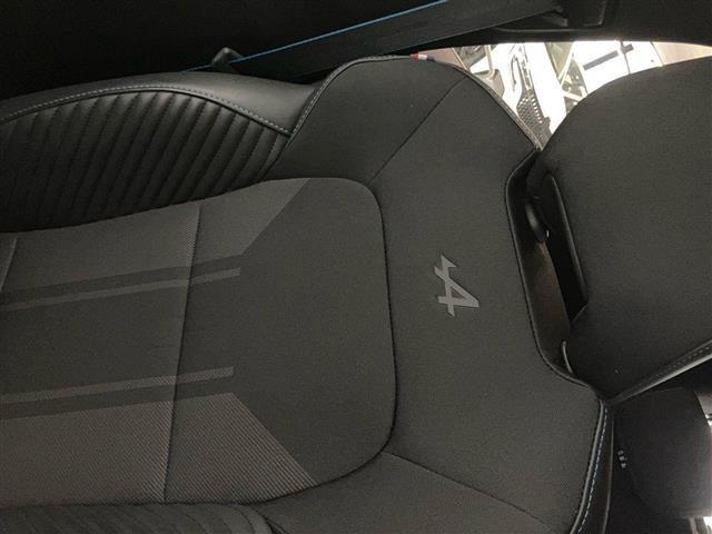 RENAULT Clio 1.0 TCe Esprit Alpine