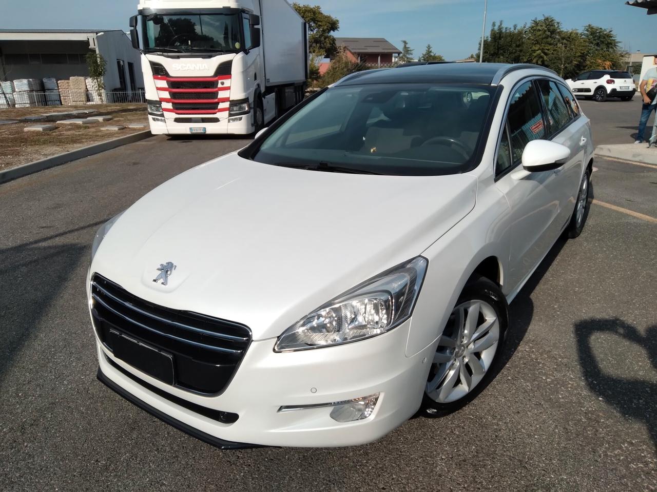 Peugeot 508 2.0 HDi 140CV SW Ciel Allure x neopatentati