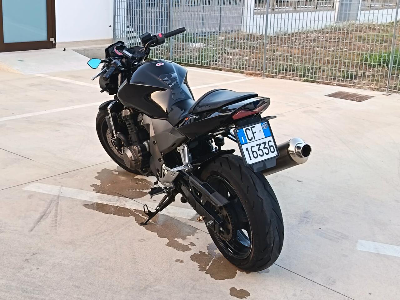 Kawasaki Z 750 Total black