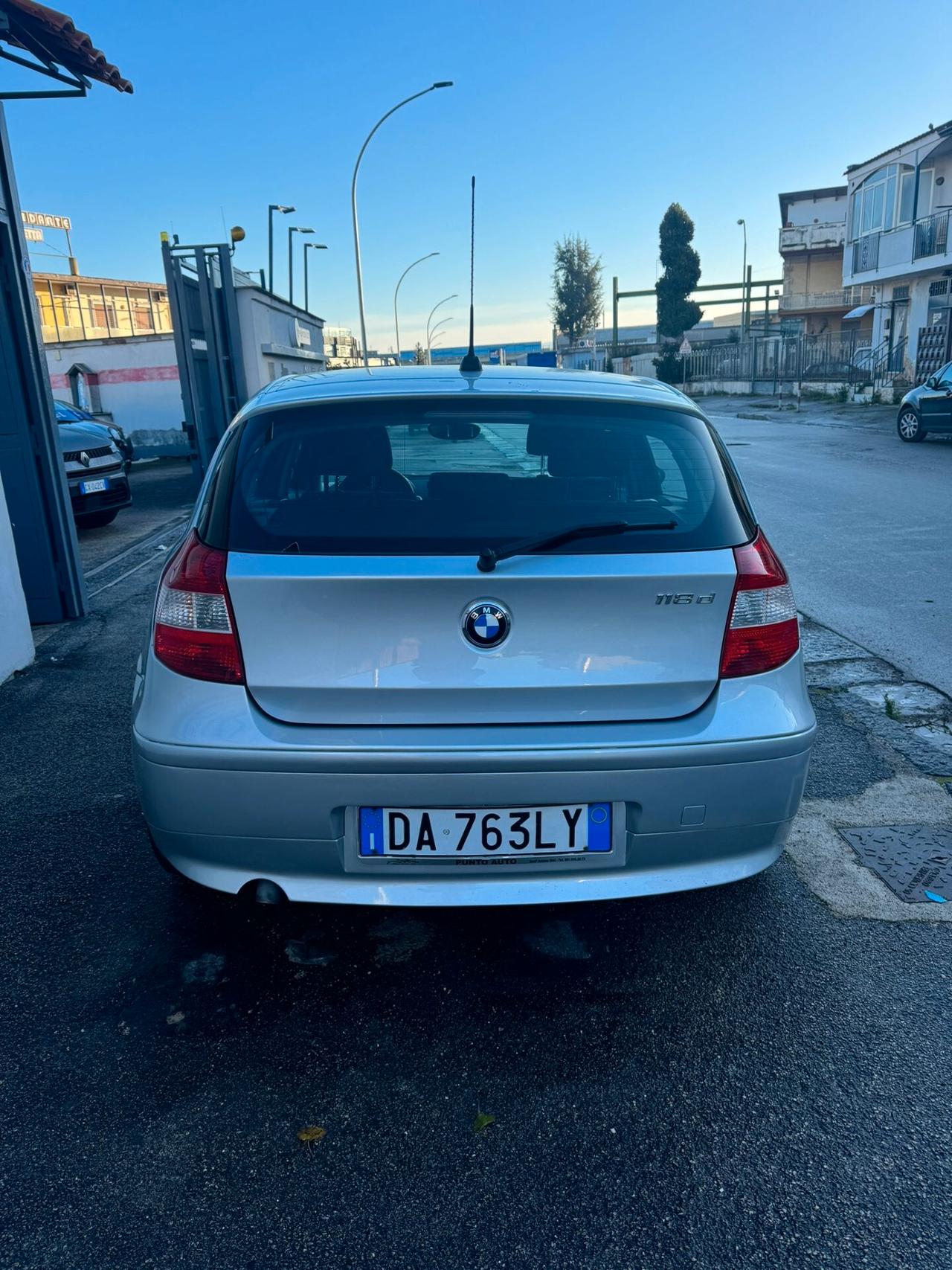 Bmw 118 118d cat 5 porte Attiva