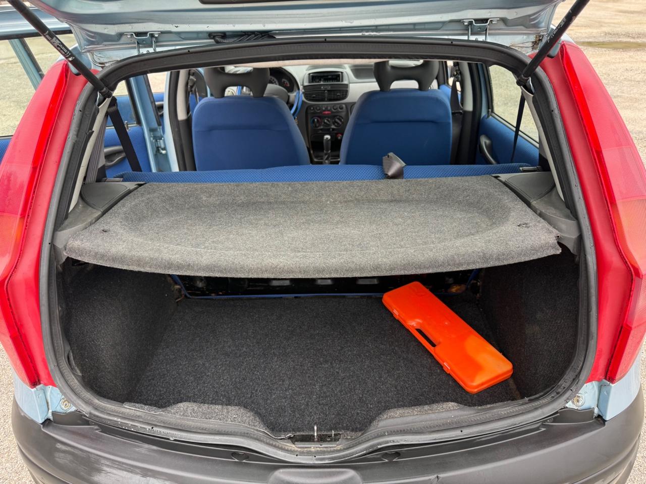 Fiat Punto 5porte 1.9 Diesel Neopatentati uniproprietario