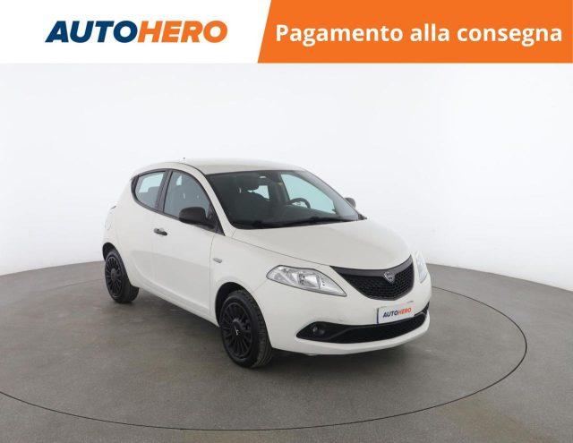 LANCIA Ypsilon 1.0 FireFly 5 porte S&S Hybrid Ecochic Silver