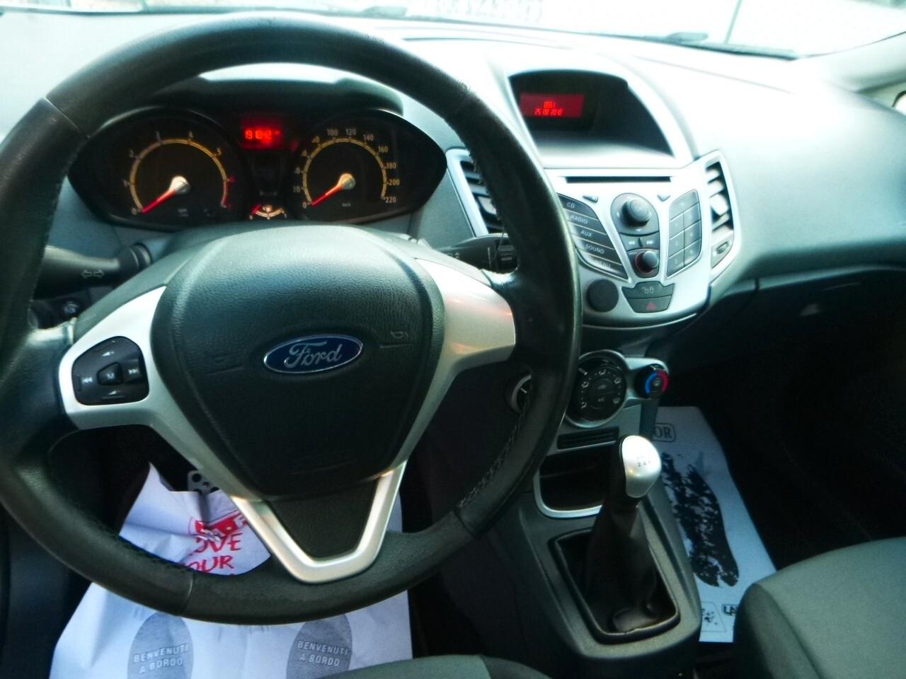 Ford Fiesta 1.4 5 porte Bz.- GPL Titanium